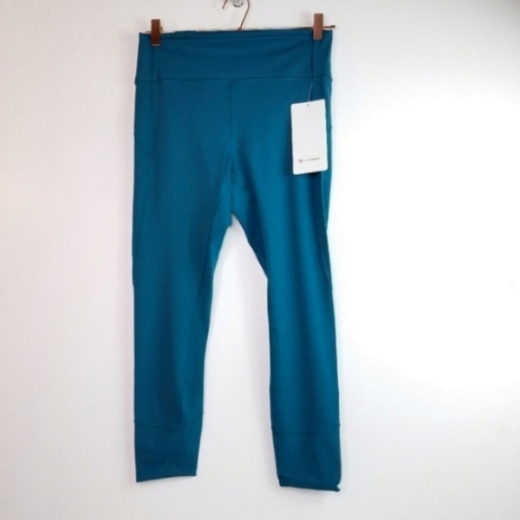 Lululemon In Movement Tight 25" Laguna Size 10 High Rise - Picture 4 of 6